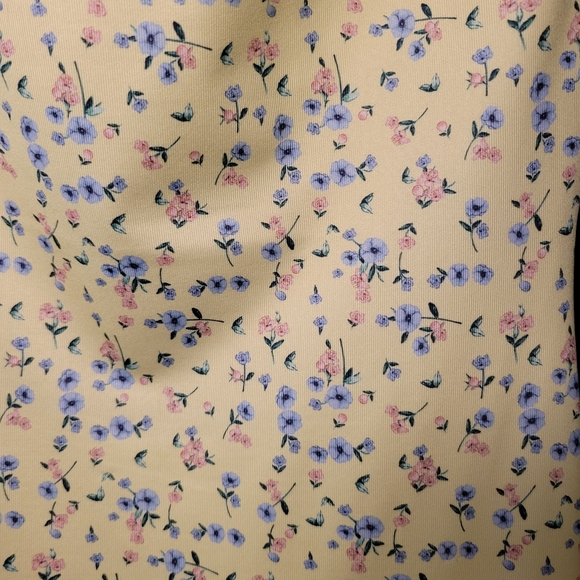 Yellow Floral Slip Dress with Spaghetti Straps And Open Back - Picture 4 of 4